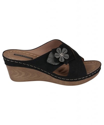 Women's Selly Flower Wedge Sandals Black $28.70 Shoes