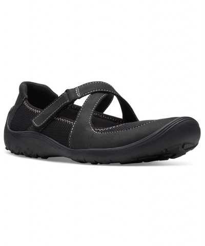 Women's Fiana Aubrie Crisscross Flats Black $49.00 Shoes