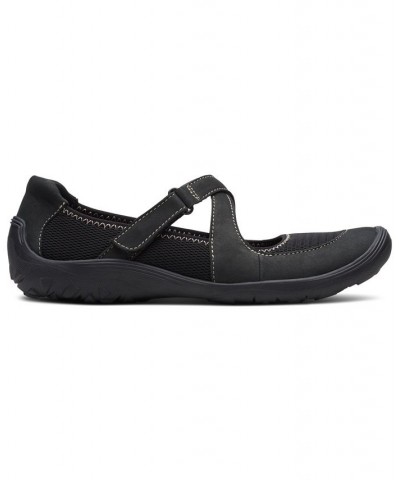 Women's Fiana Aubrie Crisscross Flats Black $49.00 Shoes