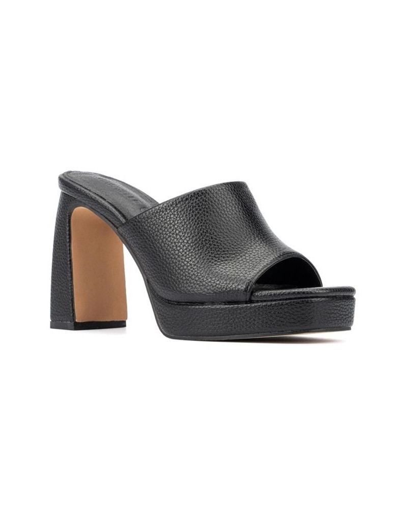 Women's Imana Platform Sandal Black $32.88 Shoes